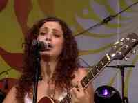 AmelMathlouthi20070717LiveABastille.jpg